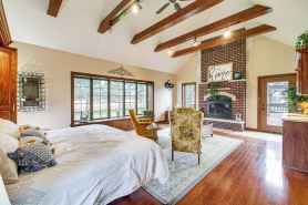 Fun w/ Family! Peaceful Countryside Tiffin Retreat