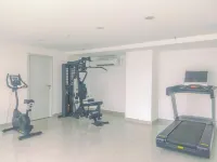 Classic And Serene Studio Room At Apartment Sayana Bekasi - Gym