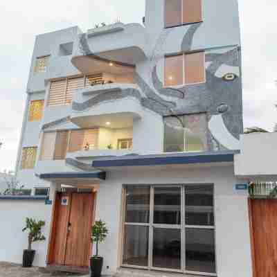 Stylish apartment with Private Terrace Hotel Exterior