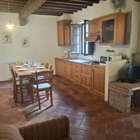 House with Private Garden in the Crete Senesi