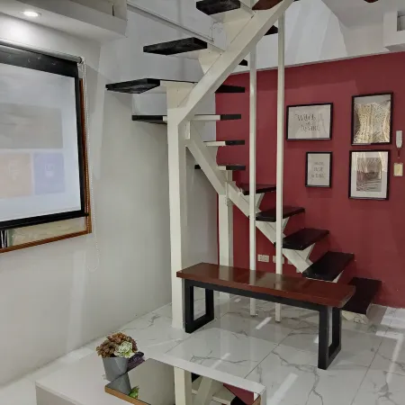 L1 Twin Bed Staycation in Bonifacio Global City