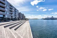Urban escape - Only steps from the waterfront - ที่มีอ่างอาบน้ำ