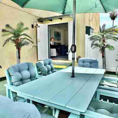 Walk to Beach, Tropical Patio, World Cup, Sleeps 5 Others