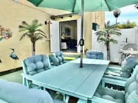 Walk to Beach, Tropical Patio, World Cup, Sleeps 5 - balcony