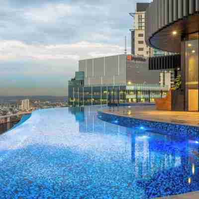 Bright Apartment With Pool and Gym Access Fitness & Recreational Facilities