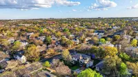 Bluebonnet Lane by Avantstay Near Lady Bird Lake + Downtown Patio + Firepit Designer Zilker Home