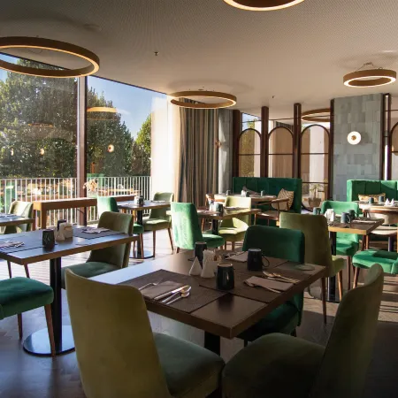 Boeira Garden Hotel Porto Gaia, Curio Collection by Hilton