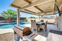 Backyard Oasis: Updated San Tan Valley Escape - Swimmingpools