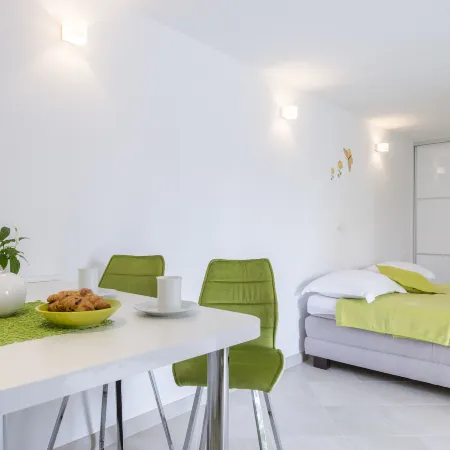 Apartments Nikolina