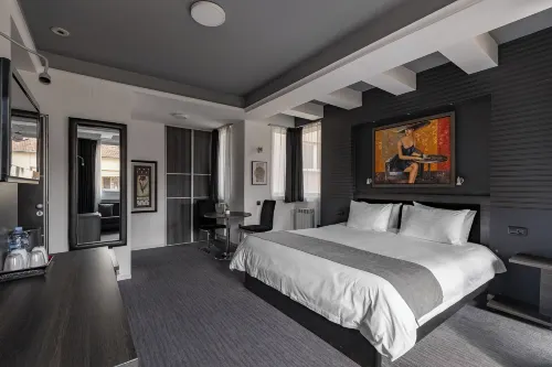 Sienna Apartments - 3-Star