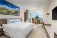 Clarita’s Beach Bar & Resort - balcony