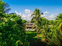 Villa Assinie Beachfront Home With Direct Ocean Access - Villaer