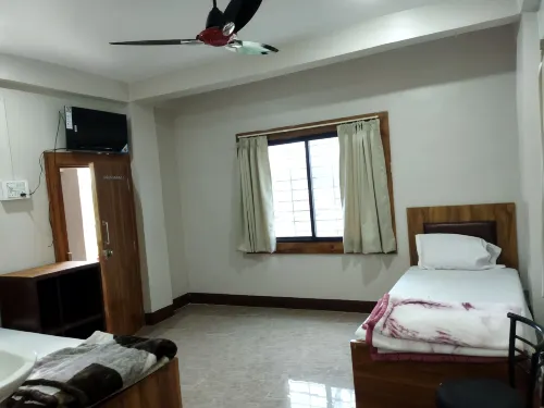 HOTEL SR KILERAMA ASHTA