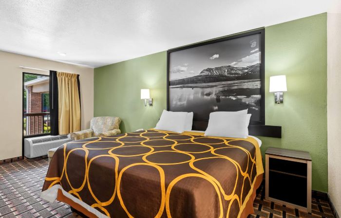 Super 8 by Wyndham Acworth/Atlanta Area
