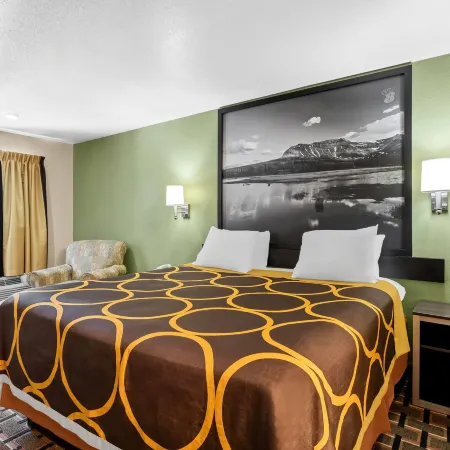 Super 8 by Wyndham Acworth/Atlanta Area