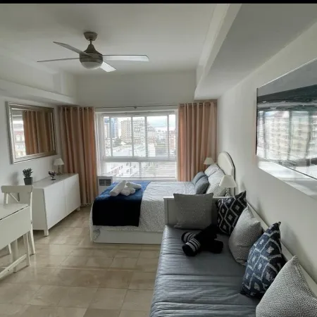 Charming Studio Apartment with Pool Access in Central Gibraltar
