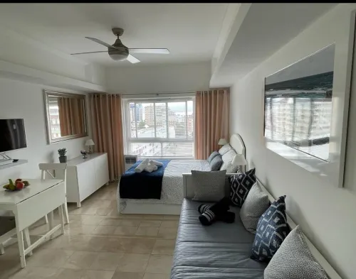 Charming Studio Apartment with Pool Access in Central Gibraltar - Bintang 3