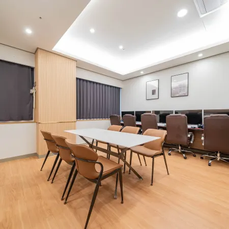 Dongducheon Hotel Hero