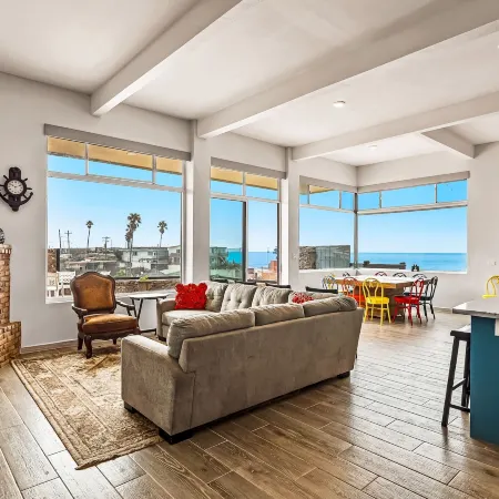Tropical Retreat With Ocean Views - Steps From the Sand With Alfresco Dining