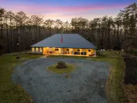 Pine and Vine - 4-Star