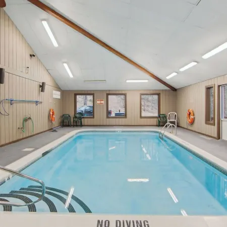 Pete Gay by Avantstay Indoor Heated Pool + Rec Center Near Gore Mountain