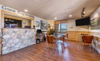 Super 8 by Wyndham Cody