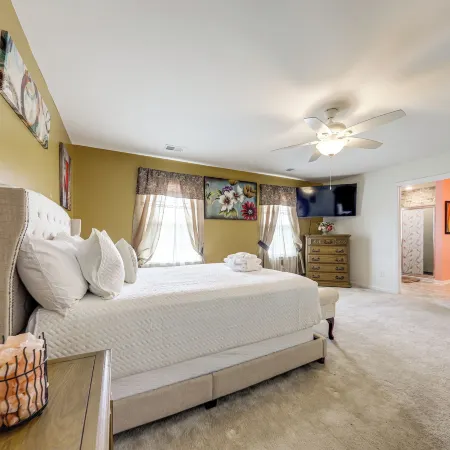 Lakes, Gardens & More! Getaway in Moncks Corner Hotels in Berkeley County
