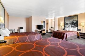 Super 8 by Wyndham Bourbonnais/Kankakee Area