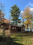 Escape to Our Cozy Lakeside Cabin-Great Sunset Views-1 Hour from Cities - Chalets
