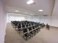 Days Inn by Wyndham Uberlandia - Pysäköinti