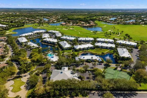 Naples Condo-Instant Book!  Modern Living + Golf Courses Near Fifth Ave & Marco - 4-Star