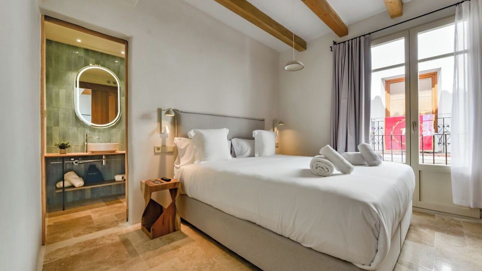 Santa Barbara by Santas Hotels