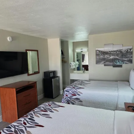 Red Roof Inn Shamrock