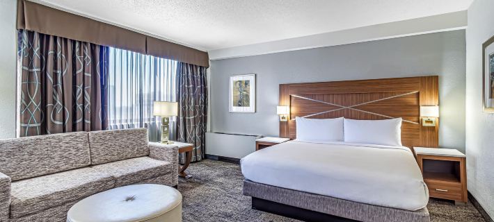 DoubleTree by Hilton Hotel Milwaukee Downtown Hotels in Milwaukee