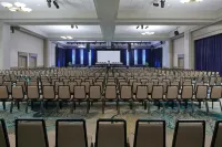 Renaissance Shoals Resort & Spa - parking