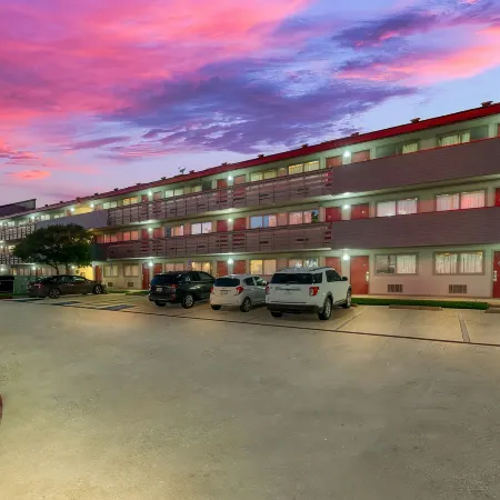 Red Roof Inn Dallas - DFW Airport North