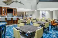 Hilton Garden Inn Charleston / Mt. Pleasant - breakfast