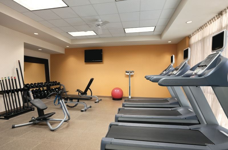 Embassy Suites by Hilton East Peoria Riverfront Hotel & Conference Center photo 3