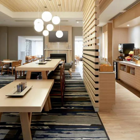 Fairfield Inn & Suites Montreal Airport