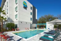 Tru by Hilton Jacksonville South Mandarin - Pools
