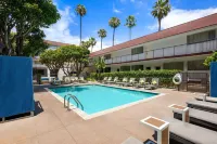 Fairfield Inn & Suites by Marriott Los Angeles LAX/El Segundo - piscina