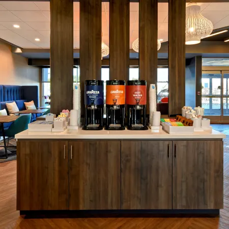 Tru by Hilton Concord