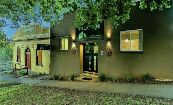 Tuck Inn Yarra Valley - Housity