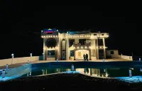 Royal Shangrila Balakot - Pools
