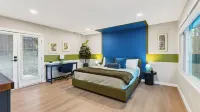 The Reset Estate by Avantstay Sleeps 22 Pool + Hot Tub + Sauna Game Room + Casita 2 Acres - 露台