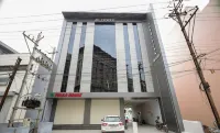 THE RED OAK HOTEL - 2-Star