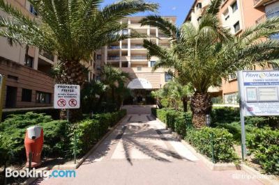 Hotel Exterior #Cannes Boccacabana Beach, Seafront, in Résid Pierre&Vacances 3 Stars Photo