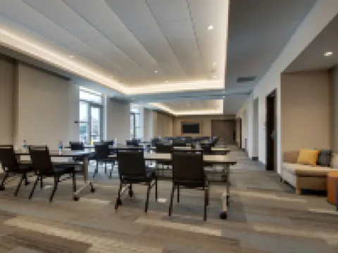 Hyatt House Oak Brook Hotels in Oak Brook