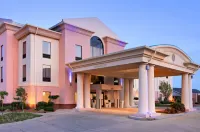 Holiday Inn Express & Suites Cleveland