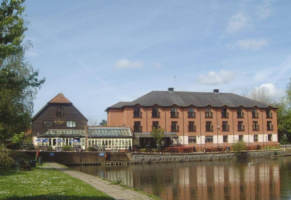The Bridge Hotel